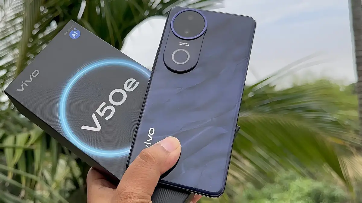 180MP ड्यूल कैमरा के साथ 5000 डिस्काउंट पर मिल रहा Vivo का प्रीमियम 5G फोन, मिलेगा 6500mAh बैटरी के साथ 512GB का स्टोरेज